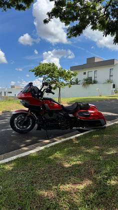 HARLEY-DAVIDSON CVO ROAD GLIDE HARLEY-DAVIDSON CVO ROAD GLIDE